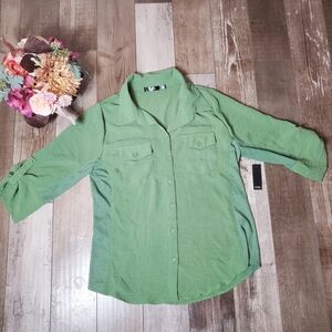 NWT Cure. Size Medium Green Women's Button Up Blouse with Roll Tab Sleeves